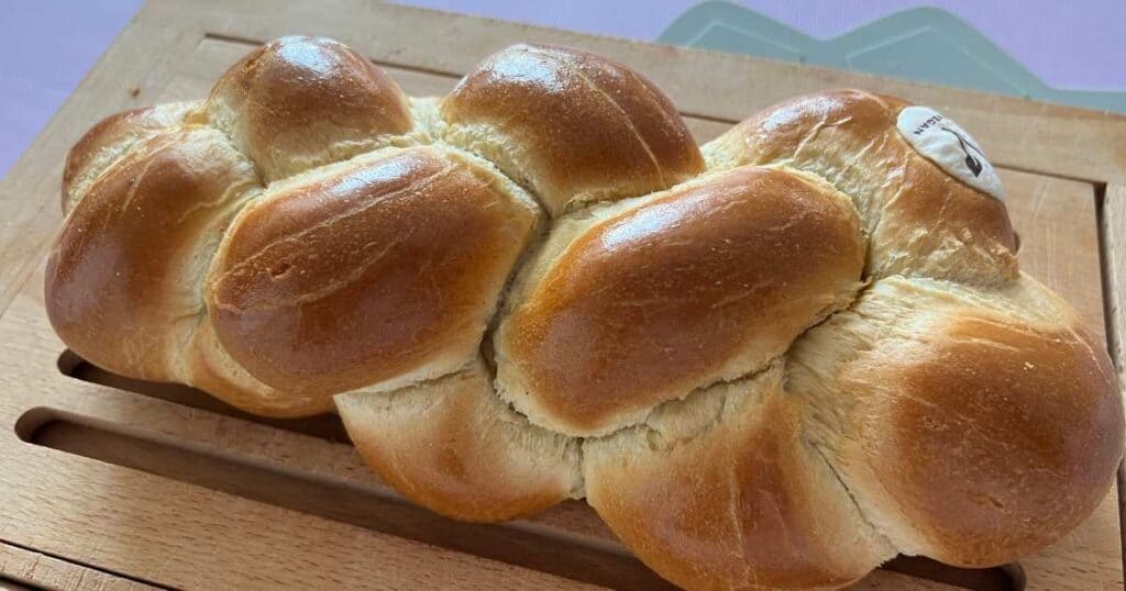 Traditional-swiss-breakfast-zopf-braided-bread